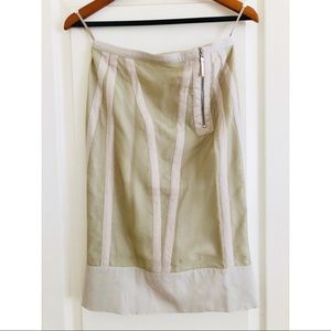 Stella McCartney skirt. Size 40. 90% silk.